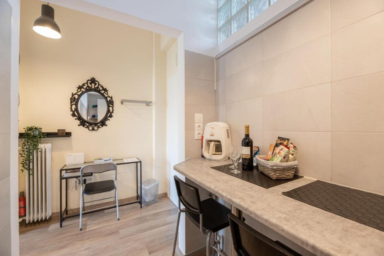Renovated Lovely Apartment Near To Acropolis Athén Kültér fotó